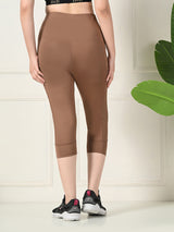 Pocket-Ready Cocoa Training Capri